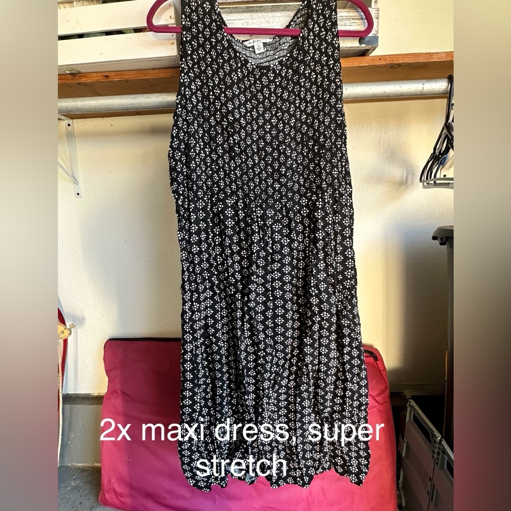 Croft & Barrow Black and White Maxi Dress